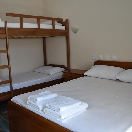 Parissas Hotel Tsotílion Eksteriør bilde