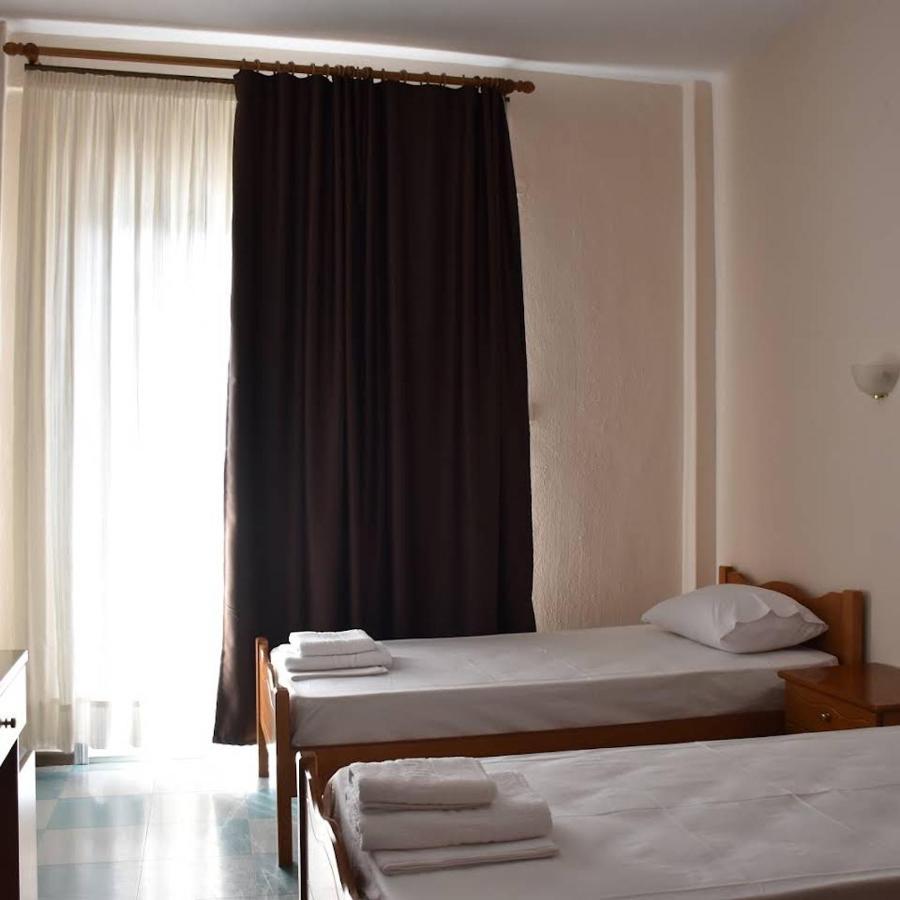 Parissas Hotel Tsotílion Eksteriør bilde