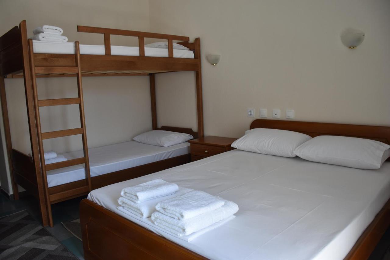 Parissas Hotel Tsotílion Eksteriør bilde