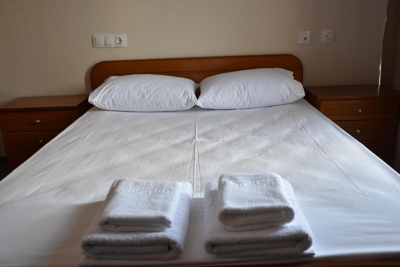 Parissas Hotel Tsotílion Eksteriør bilde